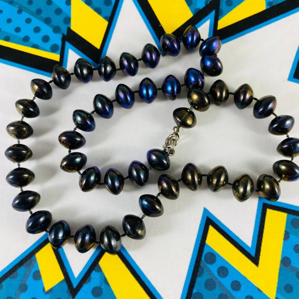 Vintage 80s Black saucer shaped oil slick bead necklace 18"